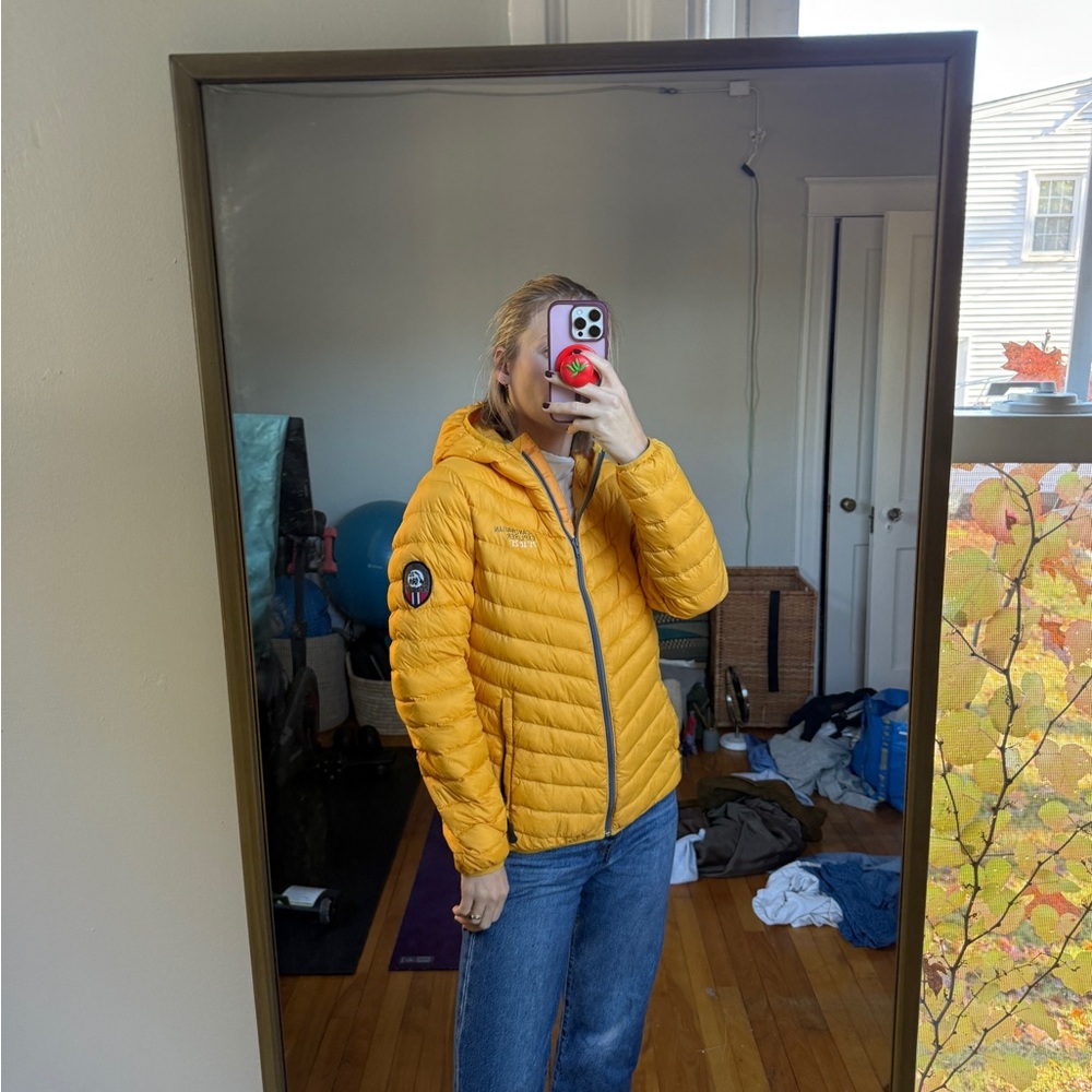Scandinavian explorer Yellow Hooded Jacket